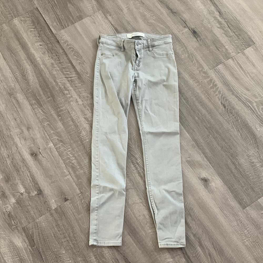 Low rise abercrombie jeans